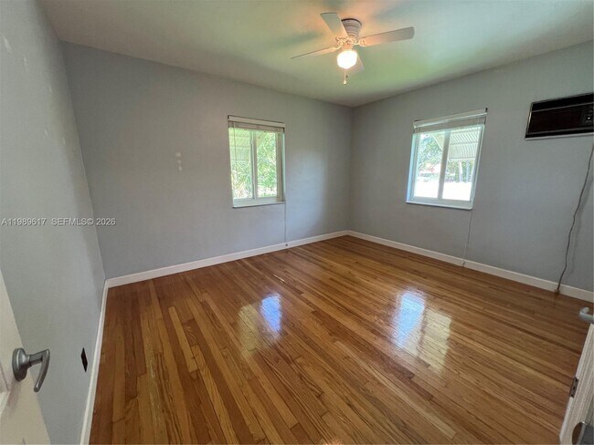 Building Photo - 432 Palmetto Dr