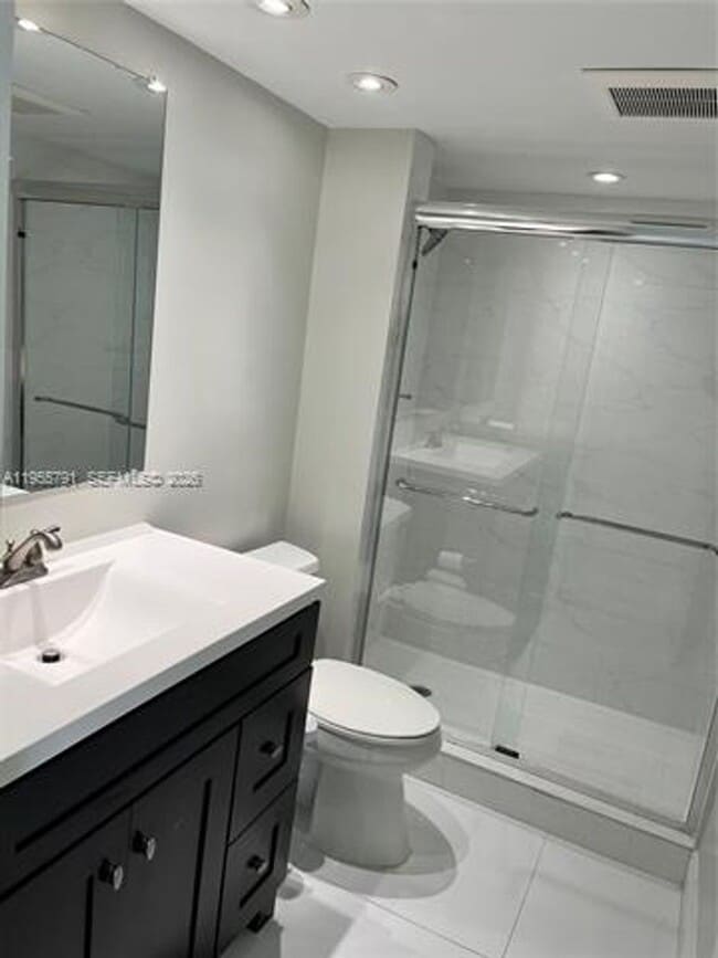 Building Photo - 19707 Turnberry Way