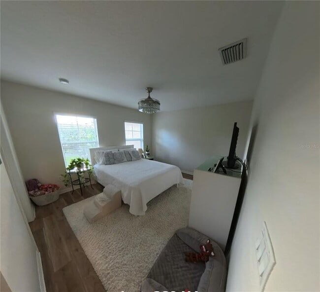 Building Photo - 14731 Peekskill Dr