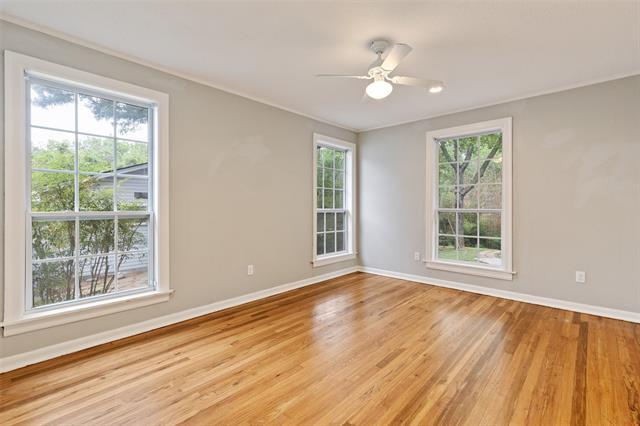 Building Photo - 1909 Bluebonnet Dr