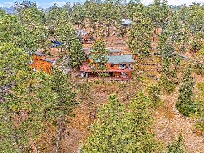 Building Photo - 28384 Kinnikinick Rd