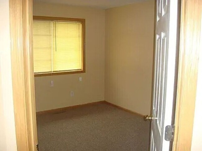 Building Photo - 10875 181st Ln NW