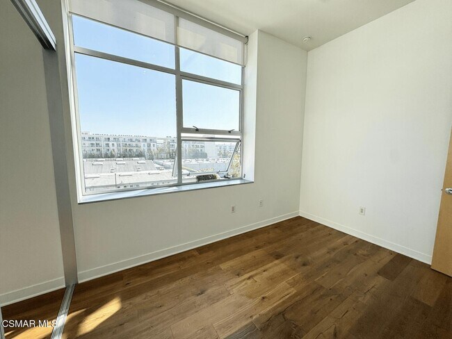 Building Photo - 4080 Glencoe Ave