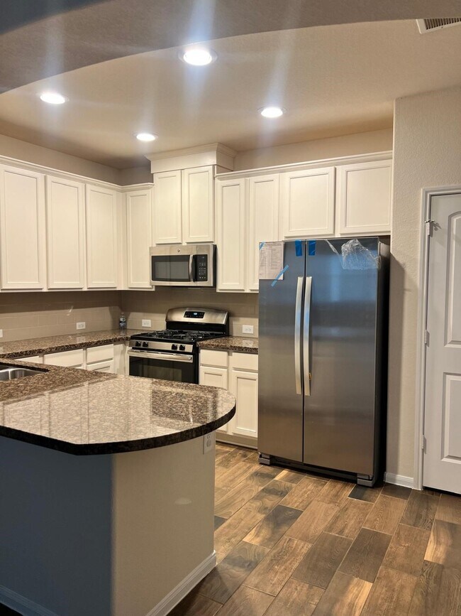 Building Photo - 14915 Silver Br Trl