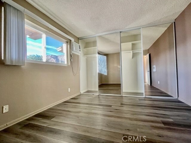 Building Photo - 686 E Cottonwood Rd