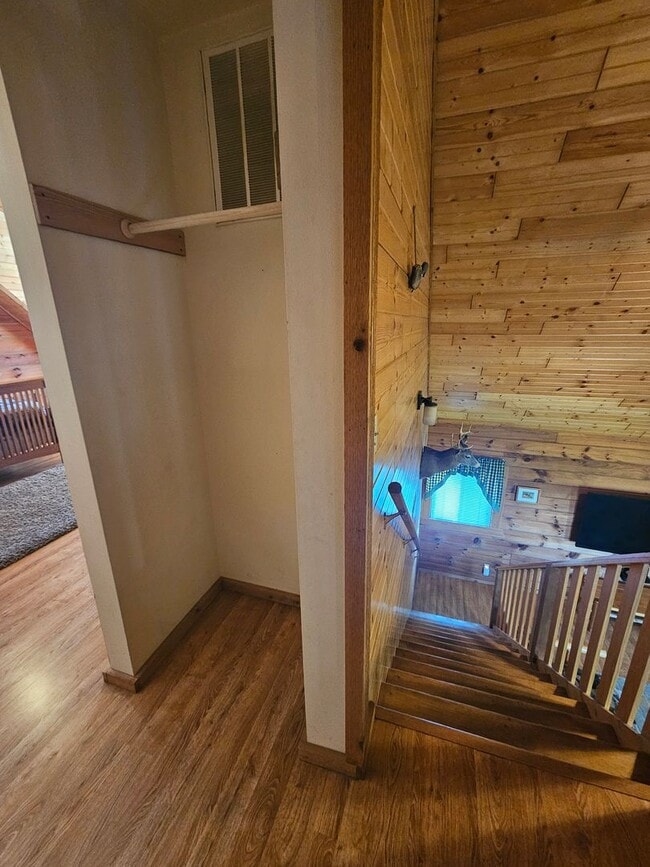 Building Photo - 2 Bed / 2 Bath Fully Furnished Cabin House in Warrens, WI!