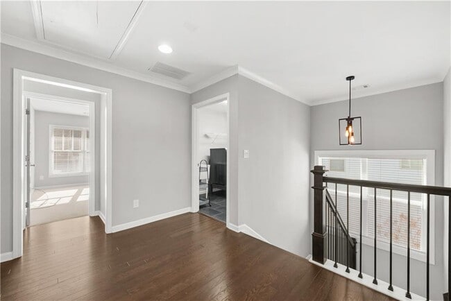 Building Photo - 2967 Silver Hill Terrace SE