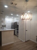 Building Photo - 1109 Calico Ln