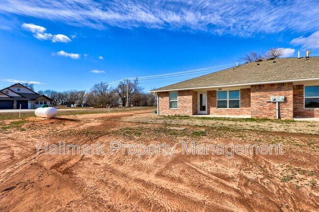 Building Photo - 3400 Cemetery Rd