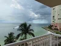 Building Photo - Merida