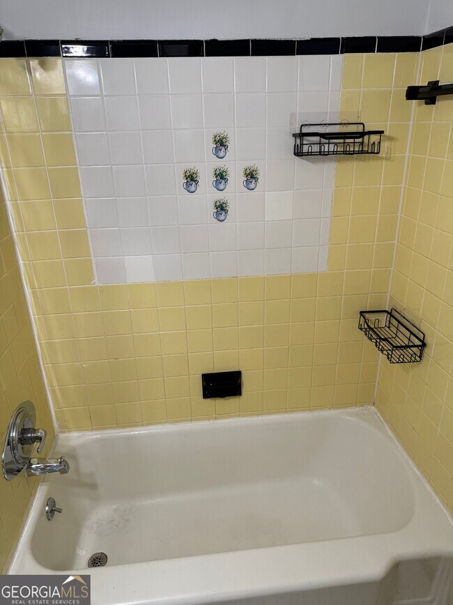 Building Photo - 5026 Chamblee Tucker Rd