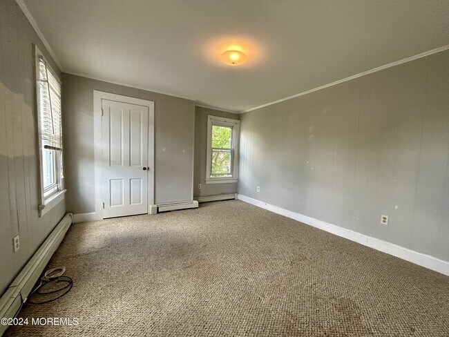 Building Photo - 79 N Main St