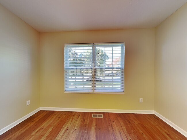 Building Photo - 132 Hitching Post Pl