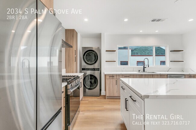 Primary Photo - 2034 S Palm Grove Ave