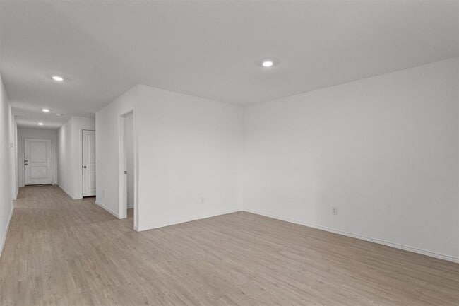 Building Photo - 216 Little Sparklers Lp