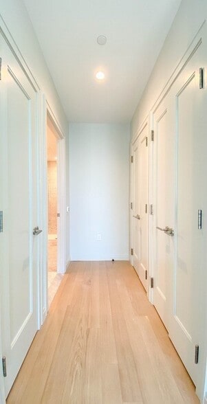 Building Photo - 133 Seaport Blvd