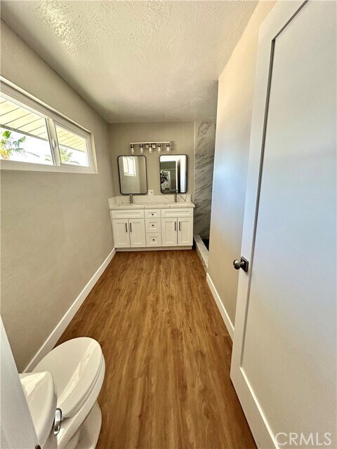 Building Photo - 6698 Mesquite Dr