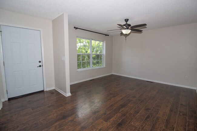 Building Photo - 103 Hickory Valley Rd