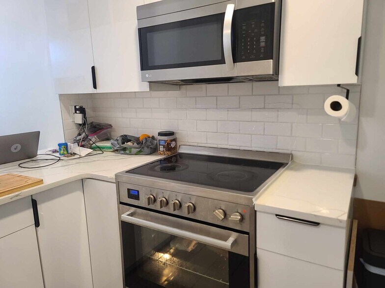 Unit 1 - Open Kitchen - 2031 N 15th St