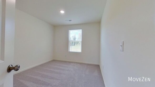 Building Photo - 813 Smokey Ridge Rd