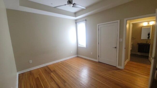 Building Photo - 1247 E Columbia Ave