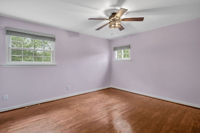 Building Photo - Charming Glen Allen Gem: 3-Bedroom Retreat...