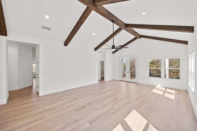 Building Photo - 21679 High Dr