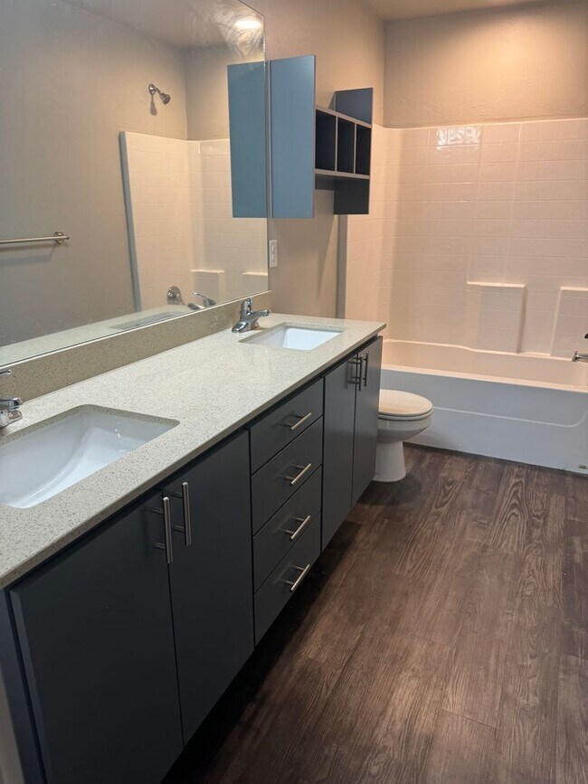 Building Photo - 1/2 off first month! 3 bedroom, 2.5 bathroom, 1 car garage