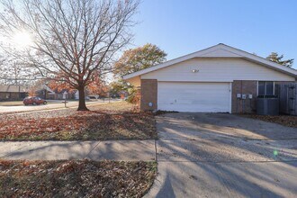 Building Photo - 3 Bed | 2 Bath | Tulsa