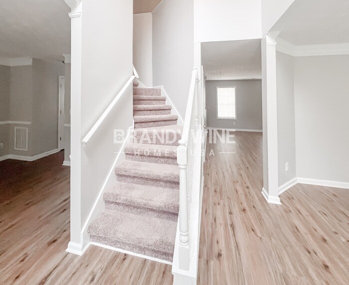 Building Photo - 980 Brigade St