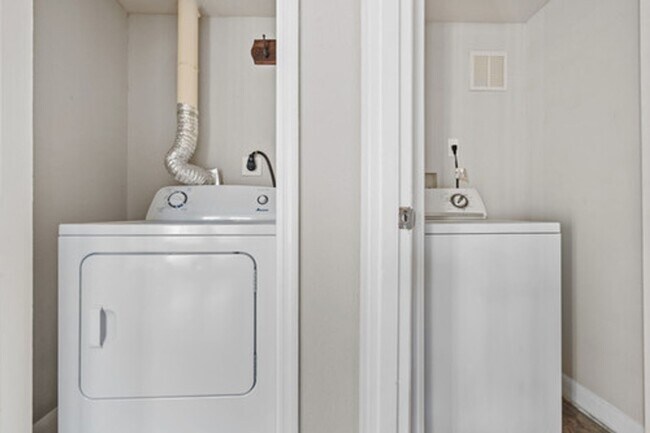 Building Photo - Serravella - 375-204