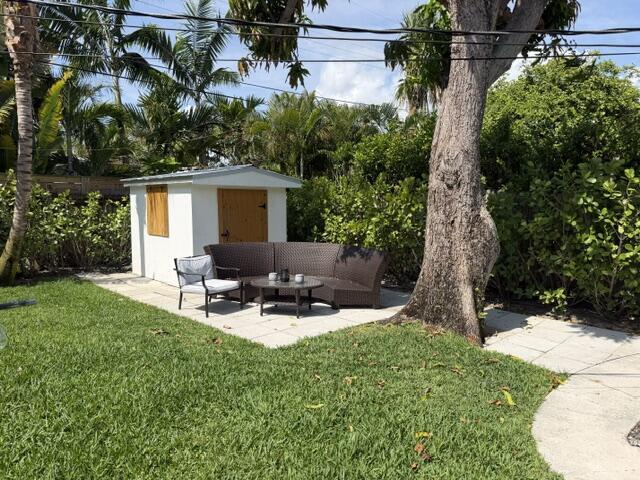 Building Photo - 211 Princeton Dr