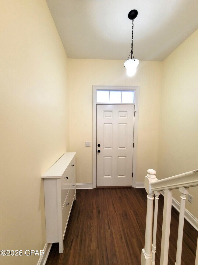 Building Photo - 7218 Quail Hollow Dr