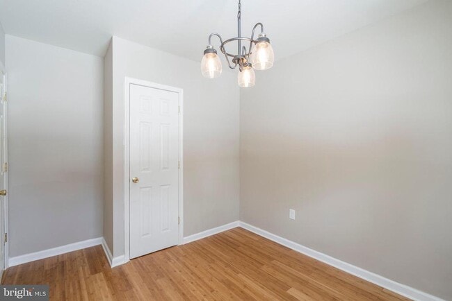 Building Photo - 329 Hillcrest Ave