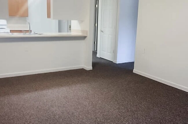 Building Photo - 4321 Country Village Ln