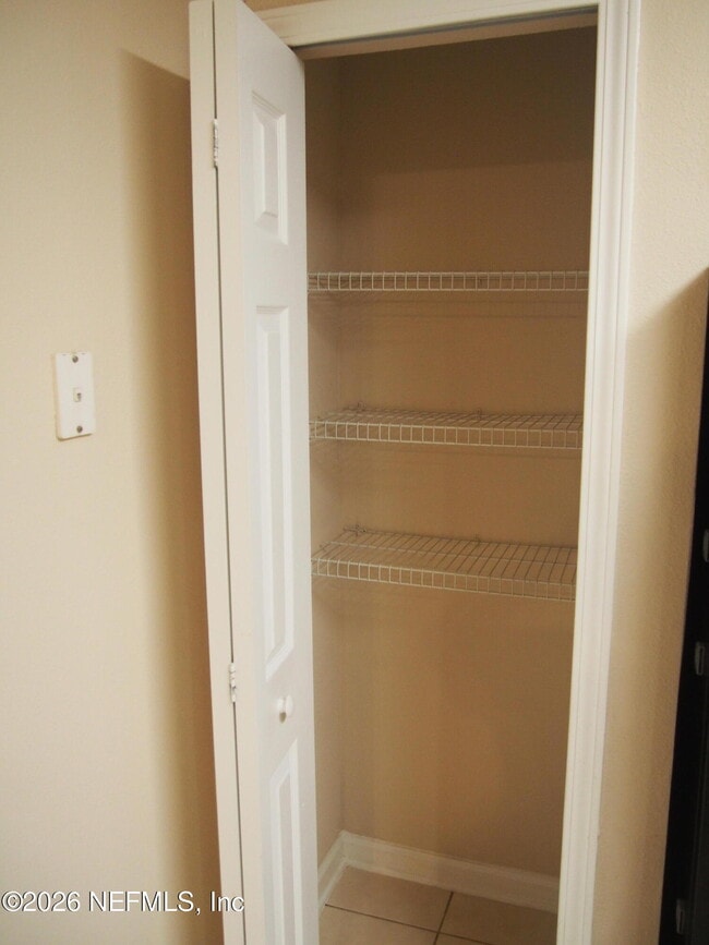 Building Photo - 7920 Merrill Rd