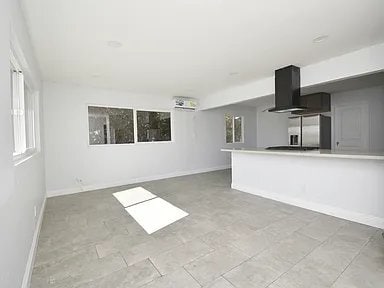 Building Photo - 824 Arcadia Pl