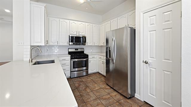 Building Photo - 1077 Westgrove Dr