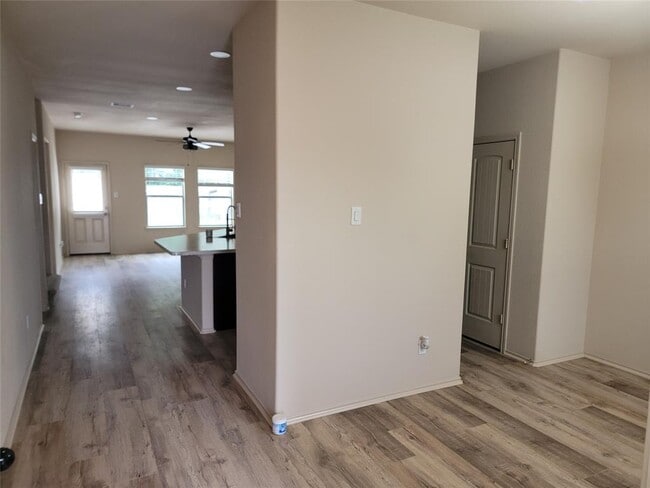 Building Photo - 20211 Louetta Reach Dr