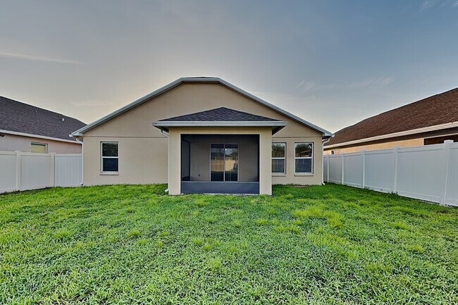 Building Photo - 8263 N Campbell Rd
