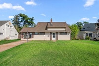 Building Photo - 305 Northpark Dr