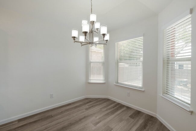 Building Photo - Updated 3-Bedroom Home with Spacious Backyard