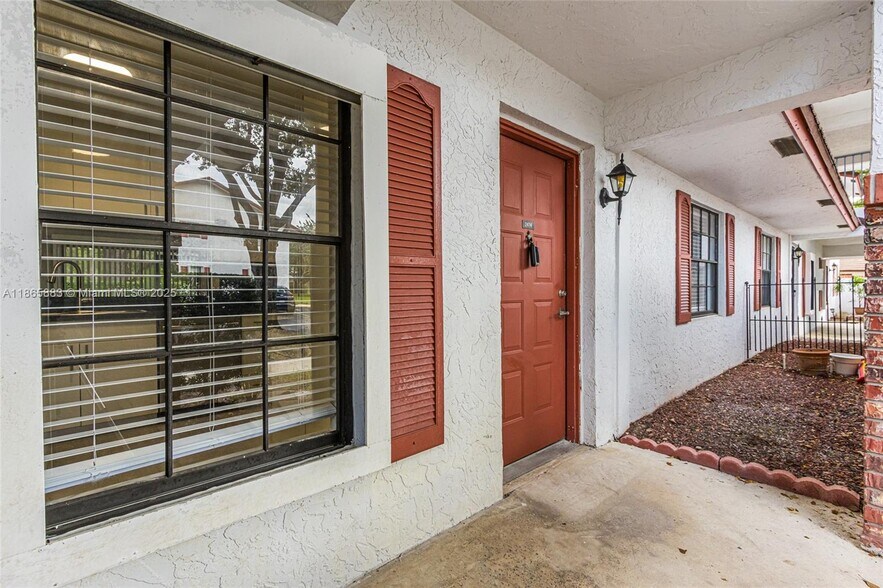 Building Photo - 2474 NW 89th Dr