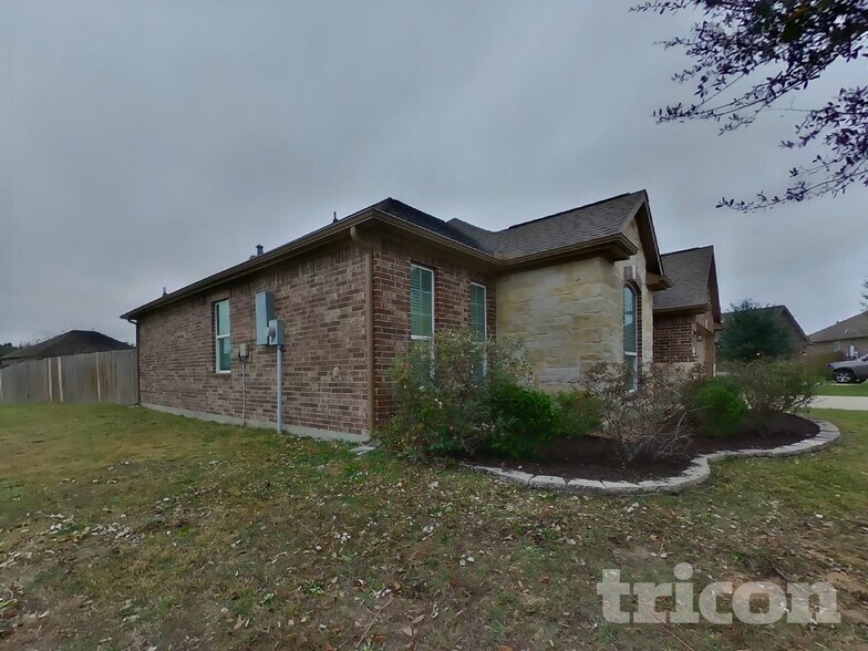 Building Photo - 27005 Wichita Ct