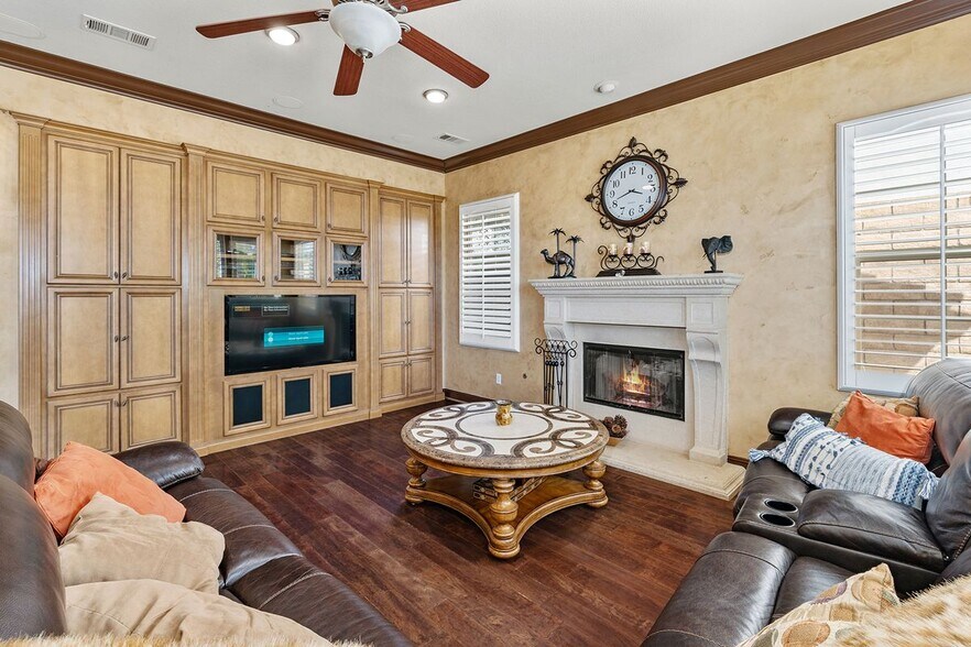 Building Photo - 1728 Bluesage Ct