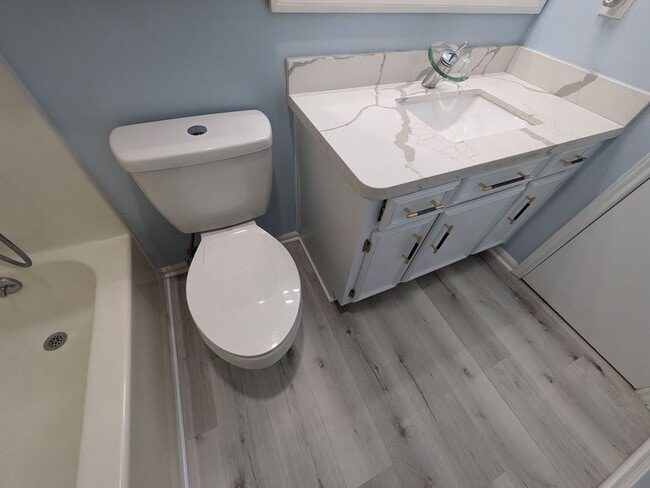 Building Photo - 3570 Briar Creek Dr