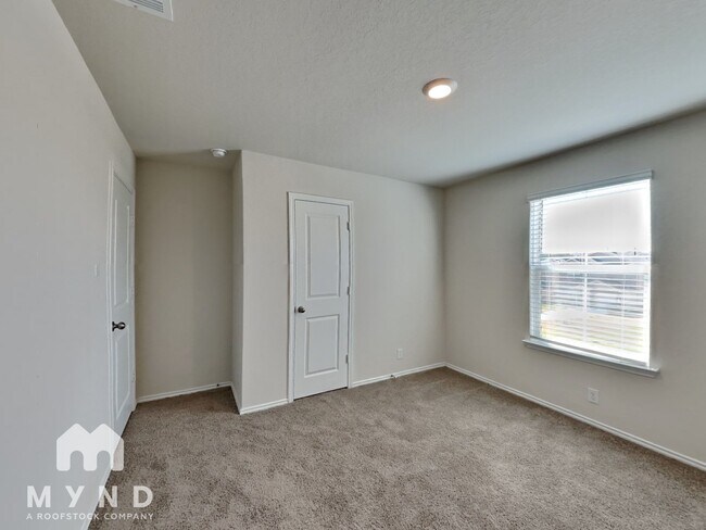 Building Photo - 918 Andean Emerald