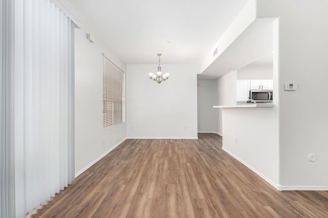 Building Photo - North Scottsdale Large 3 bed condo with attached 2 car garage, 1st floor unit