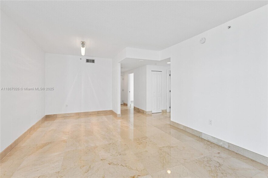 Building Photo - 1250 S Miami Ave