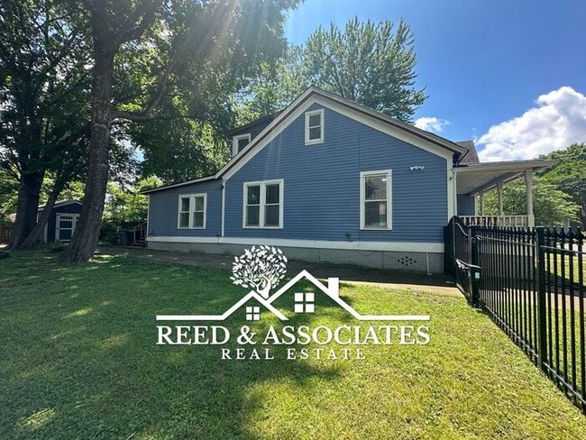 Building Photo - Spacious 5-Bedroom - Copper Young Area